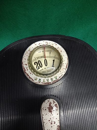 Vintage 1950s Fish Eye-Bathroom Scales ( SLATER  NO 206 )