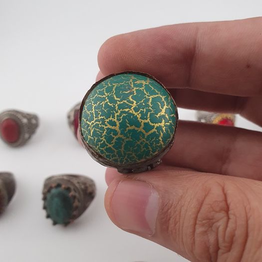 15 Mixed Vintage Rings Antique Style Brass Glass & Stone Collectible Ring Lot