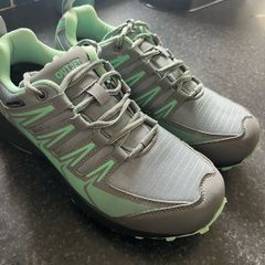 OUTJET Women's Waterproof Hiking shoes