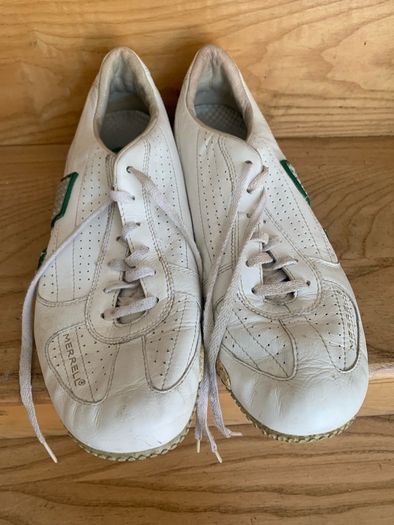 mens walking shoes