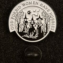 Witchcraft ! pin back badge.