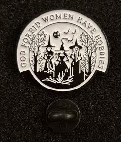 Witchcraft ! pin back badge.