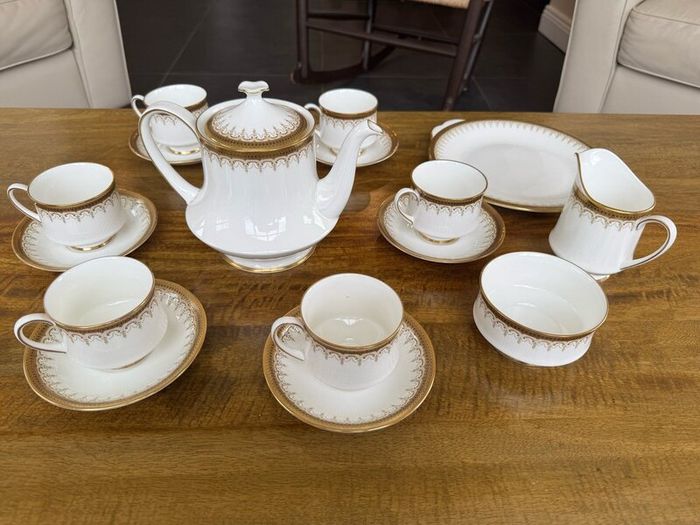 Paragon china Ltd Athena complete tea-set