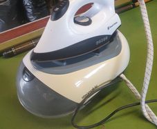 Russel hob Steamglide Iron