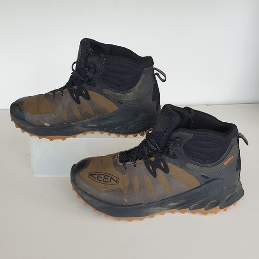 Keen Zionic mid waterproof boots size 8.5 EU 42.5
