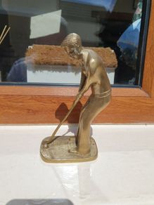 brass golfer
