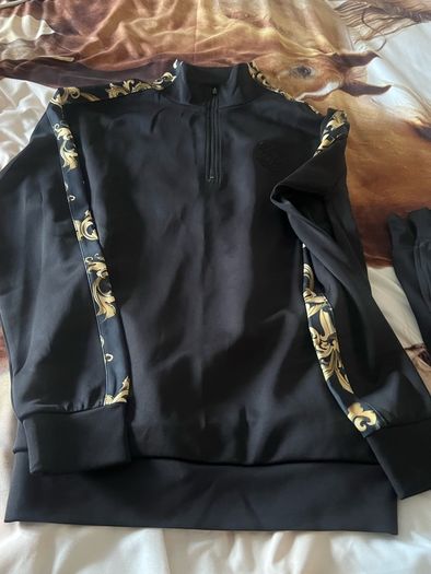 Mens  BNWT tracksuit size M