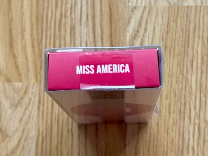 Huda Beauty Liquid Matter Lipstick - Miss America