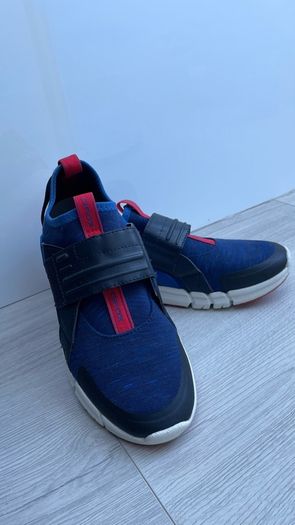 Women's sneakers