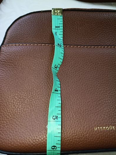 Uterque ladies crossbody genuine leather handbag in excellent condition and never used see last three photos for exact measurements FREE STANDARD POSTAGE INCLUDED