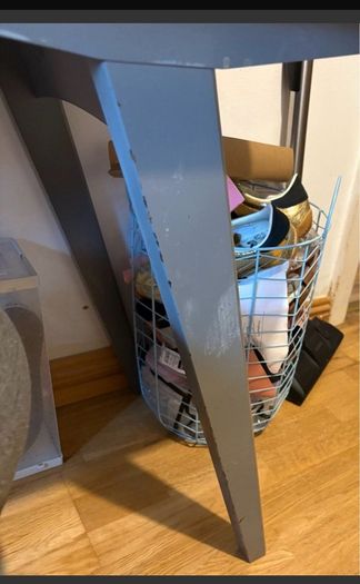 Dressing table