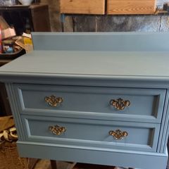 Lowboy chest of drawers