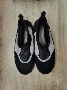 beach shoes