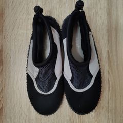 beach shoes
