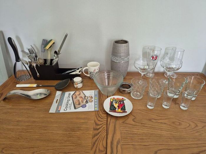 Glasses, cutlery etc.