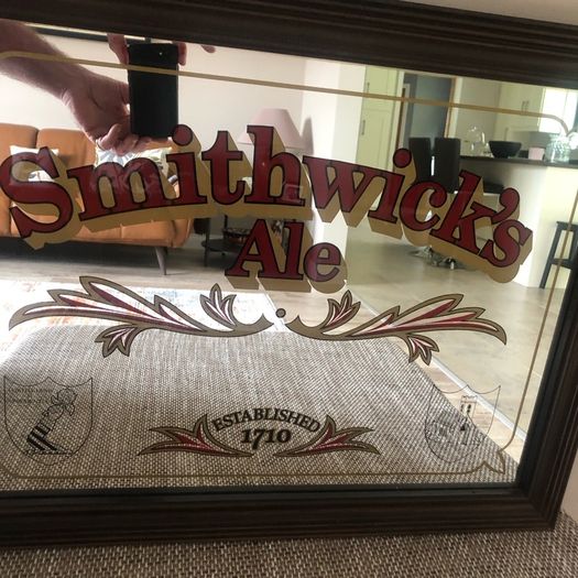 Pub mirror