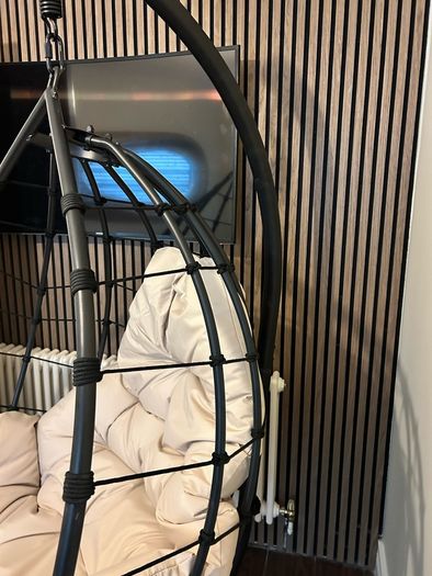 Egg chair