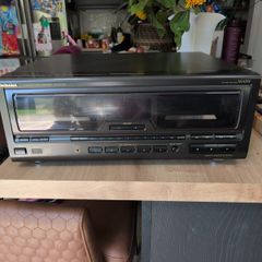 Technics SL-MC400 110 Disc CD Mega Changer
