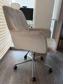Office chair with wheels