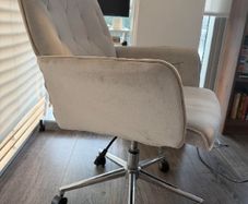 Office chair with wheels