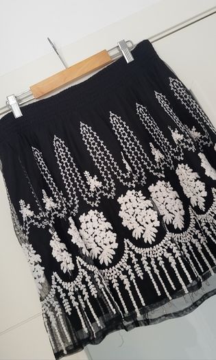 ZARA black and white layered mini skirt Sz XL (Fit 12-14UK) Rrp 59.99 (New)