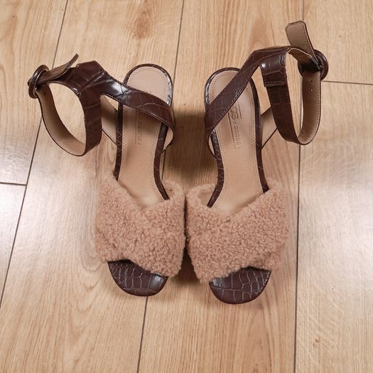 ASOS Dark Brown Croc-Effect & Beige Teddy Fleece Strap Ankle-Buckle Block Heels 4UK/37EU