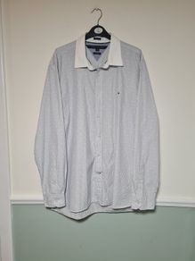 mens Tommy Hilfiger long sleeve shirt Size Large 80' two ply custom fit