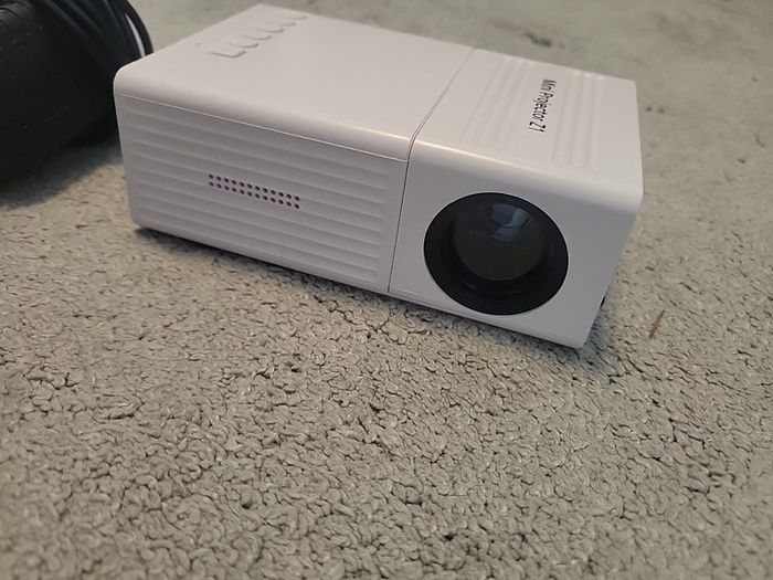 Min projector
