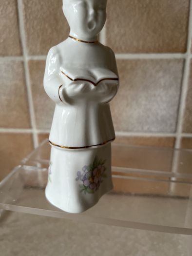 Vintage Royal Tara " Irish Blossom " Swan Choir Boy & Vase