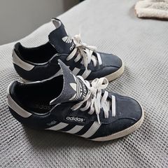 Girls Trainers