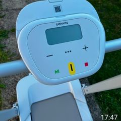 folding treadmill
