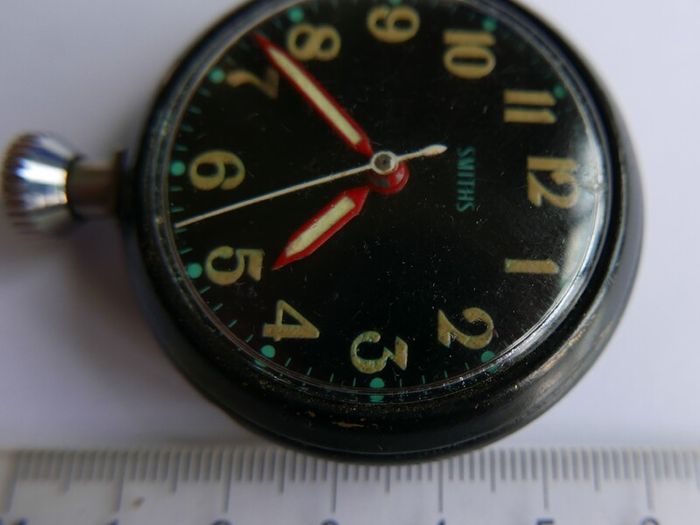 Vintage Hand Wind Smiths Motor Car Watch Clock (in working order)