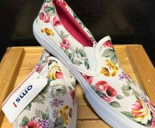 Girl  shoes Size 4