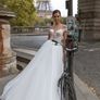 Wedding dress Image 2