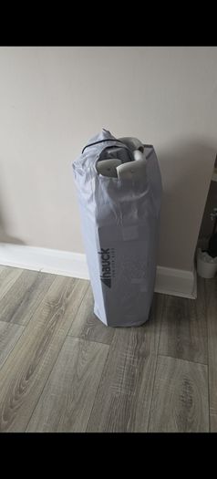 Hauck sleep and play travel cot