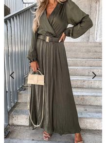 long khaki dress with belt size fits sm m very strechy