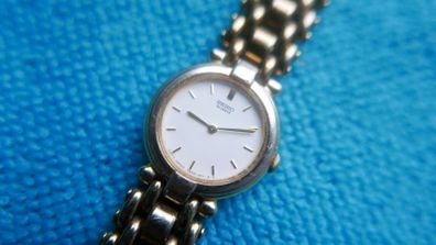 SEIKO Ladies Watch 4N00-371 WP Gold Tone Quartz Analog Ladies Watch