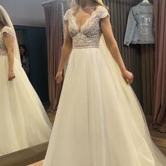 Never worn, Paloma Blanca 4904
