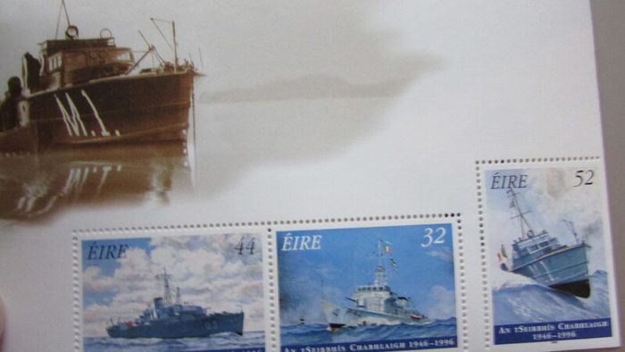 Irish Naval Service 1996 Stamp Booklet.Complete MNH.