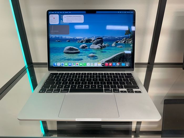 Macbook Air M4 2025
