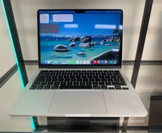Macbook Air M4 2025