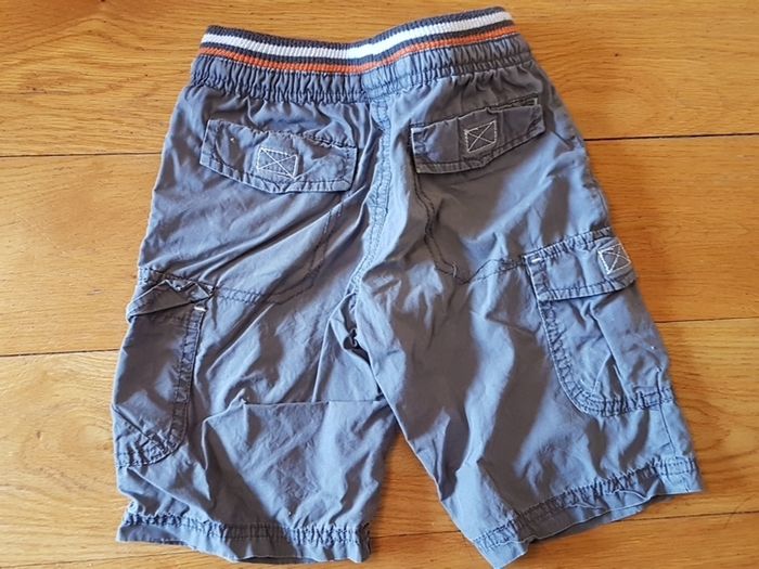 Age 3-4 Grey Shorts