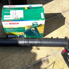 Bosch UniversalGardenTidy 3000 Garden Vacuum & Leaf Blower (3000W)