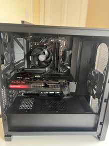 High-End Gaming PC Ryzen 5 7600 Sapphire Pulse 7800XT 16GB
