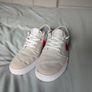 Nike Size 9 Image 3