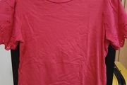 Cerise pink tshirt with detailing on sleeves
