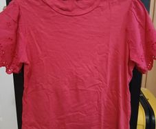Cerise pink tshirt with detailing on sleeves