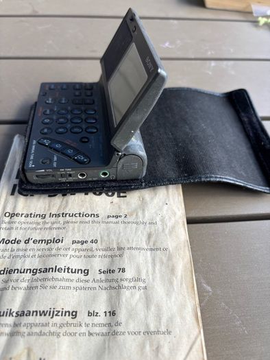 Sony ICF-SW100E radio