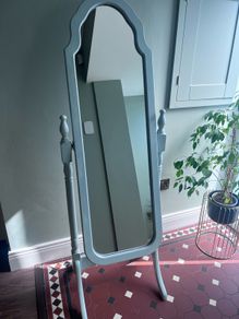Free standing full length mirror