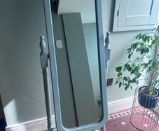 Free standing full length mirror